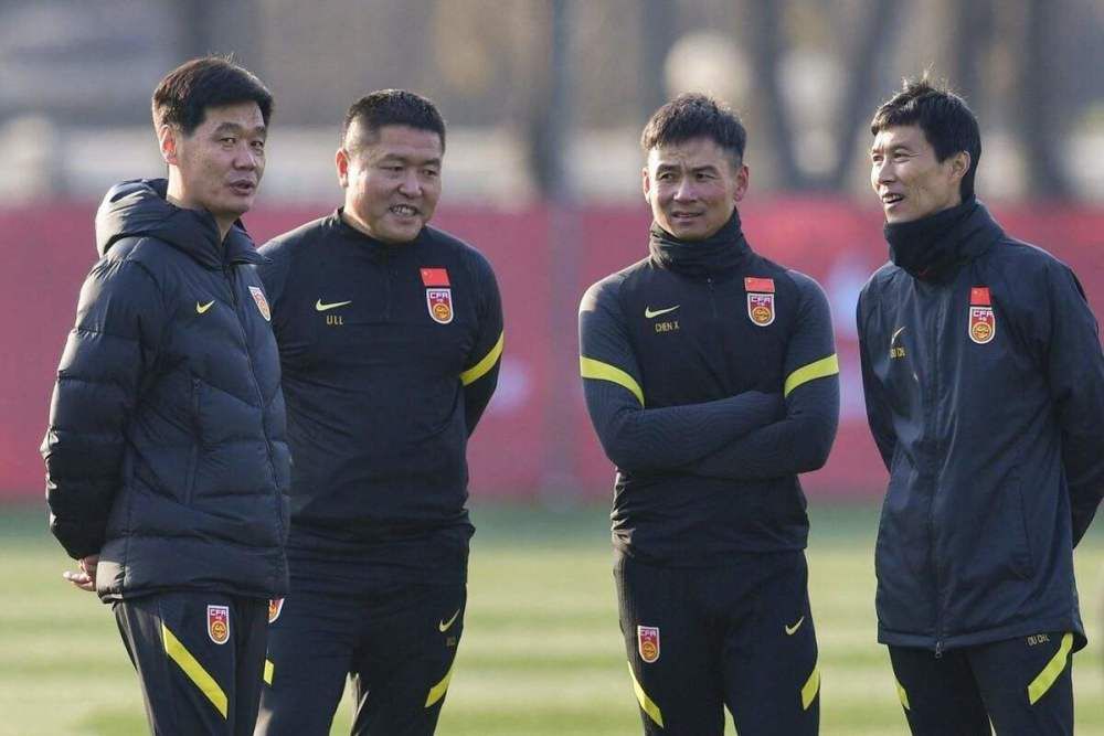 监视