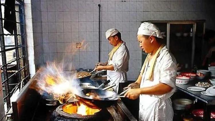 色噜噜狠狠色综合日日